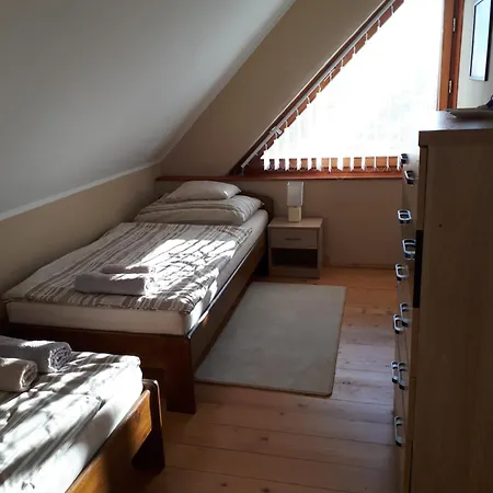 Kikapcsol-lak Pécsely