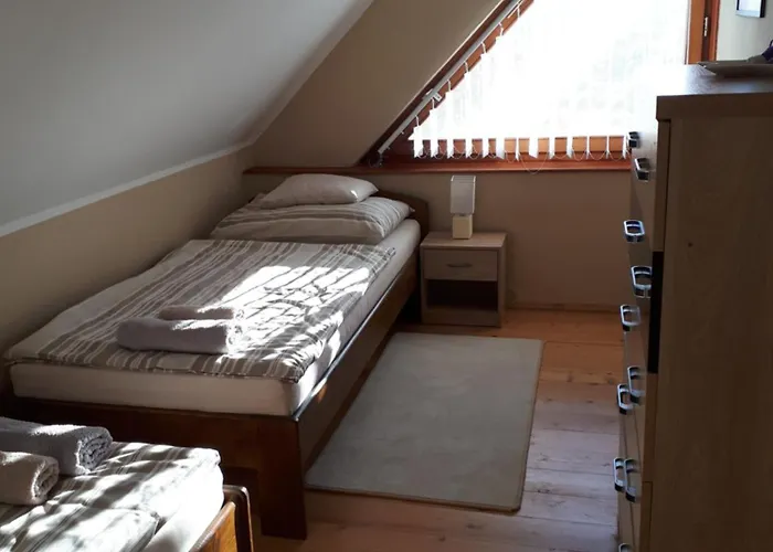 Kikapcsol-lak Pécsely